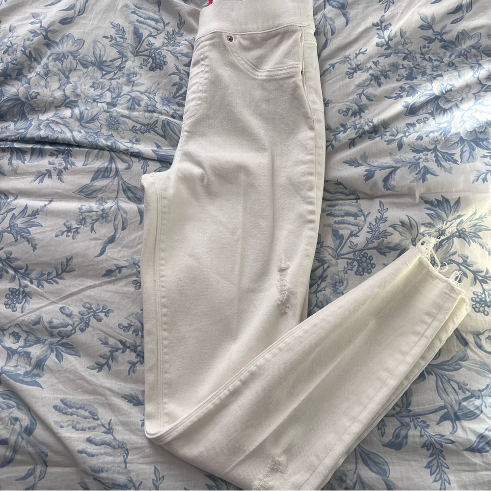 NWOT SPANX White Pull On elastic waist Jeans Size XS
